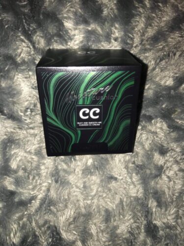 InstaGlow™ Air Cushion CC Cream photo review